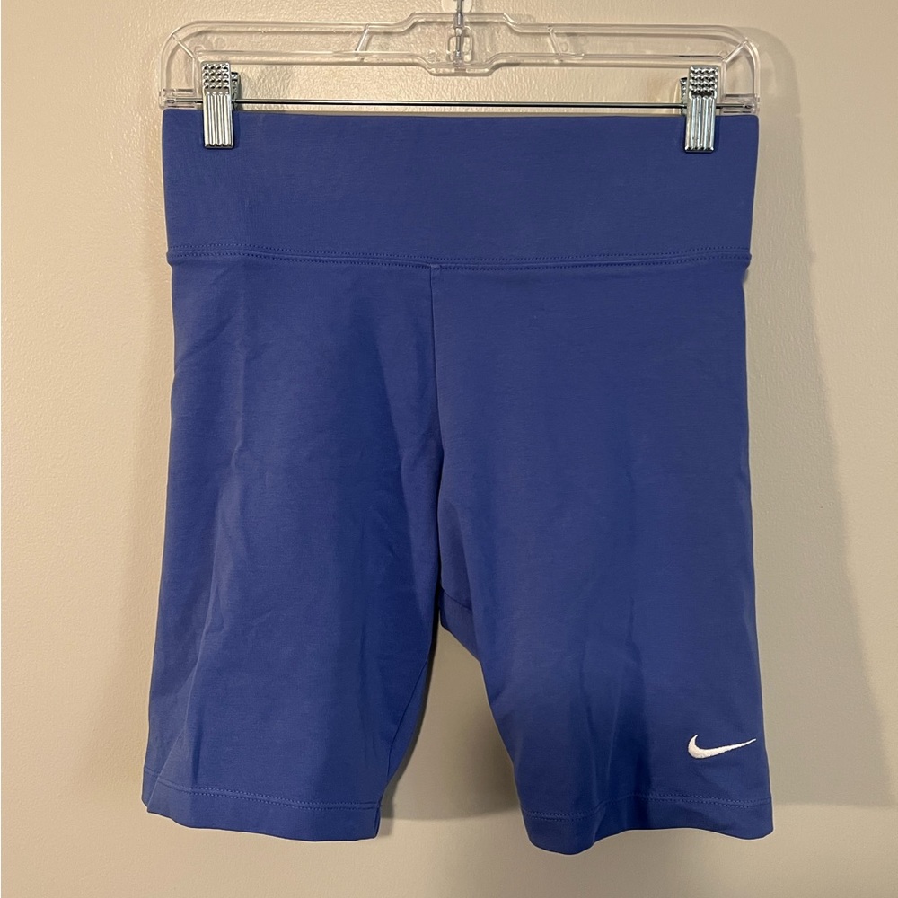 Nike Sportswear Leg-A-See Bike Shorts